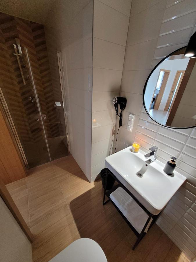 Good Sleep Bed & Breakfast Kolonowskie ภายนอก รูปภาพ