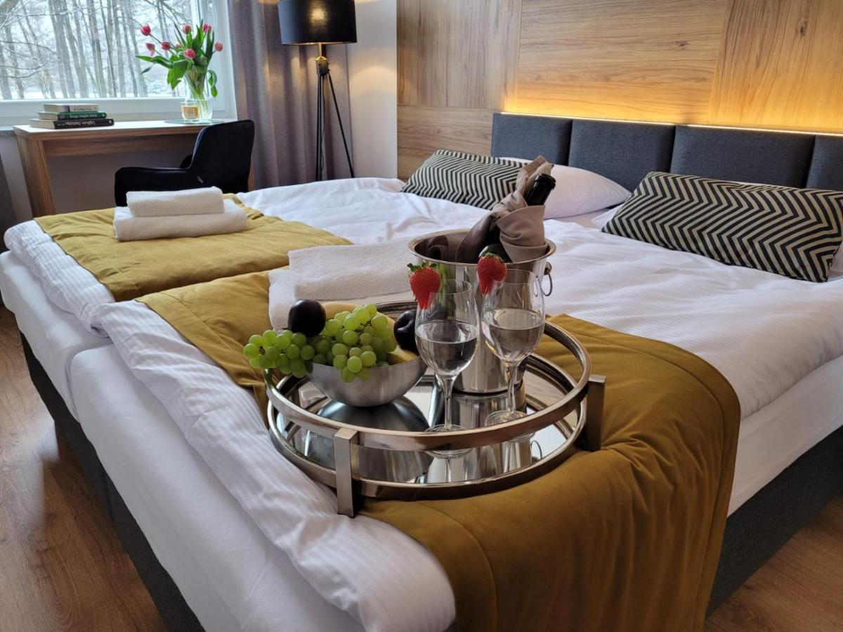Good Sleep Bed & Breakfast Kolonowskie ภายนอก รูปภาพ